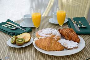 Seranova Luxury Hotel - Adults Only