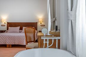 Seranova Luxury Hotel - Adults Only