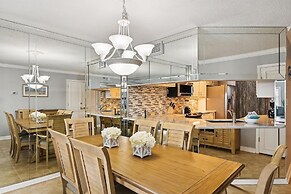 Inlet Reef 618 is Recently Upgraded 2 BR 2 Ba on the beach - amazing s