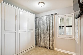 Inlet Reef 618 is Recently Upgraded 2 BR 2 Ba on the beach - amazing s