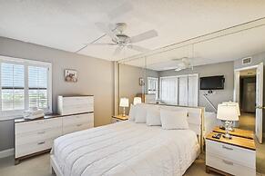 Inlet Reef 618 is Recently Upgraded 2 BR 2 Ba on the beach - amazing s
