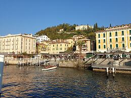 Captivating 2 Bedroom Apartment in Acquaseria