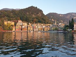 Captivating 2 Bedroom Apartment in Acquaseria