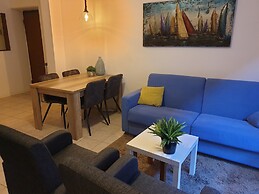 Captivating 2 Bedroom Apartment in Acquaseria