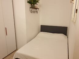 Captivating 2 Bedroom Apartment in Acquaseria