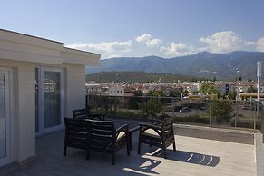 L'opera Deluxe Hotel