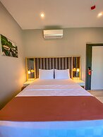 L'opera Deluxe Hotel