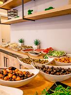 L'opera Deluxe Hotel