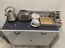 Stunning, Contemporary 1 Bedroom En-suite Annexe