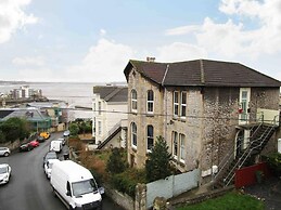 Beautiful 2-bed Apartment in Weston-super-mare