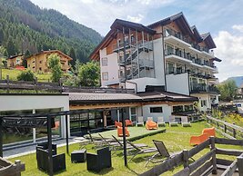 Active Alm Hotel