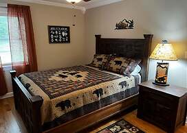 Smoky Mountain River Retreat #318