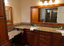 Smoky Mountain River Retreat #318