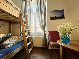 JC&BLUE Guesthouse - Hostel