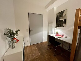 JC&BLUE Guesthouse - Hostel