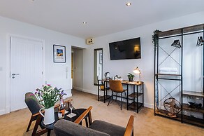 Deva Leisure