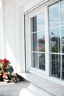 Apartments Flower Residence