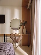 Nikon Boutique Hotel