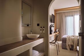 Nikon Boutique Hotel