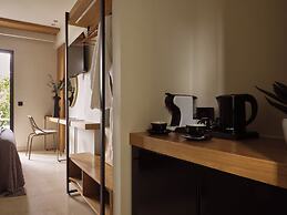 Nikon Boutique Hotel