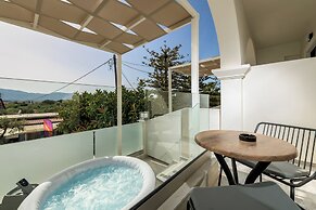 Nikon Boutique Hotel