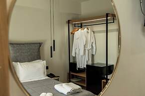 Nikon Boutique Hotel