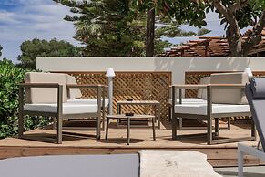 Nikon Boutique Hotel