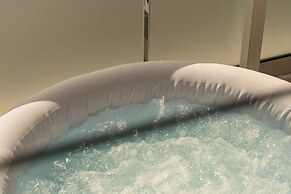 Nikon Boutique Hotel