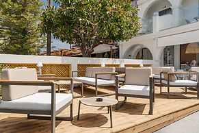 Nikon Boutique Hotel