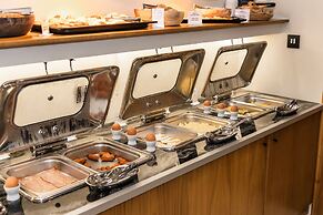 Nikon Boutique Hotel