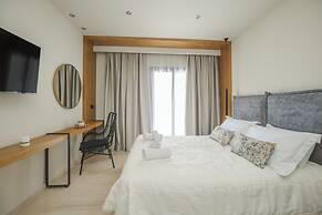 Nikon Boutique Hotel