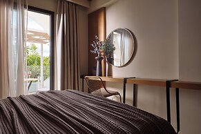 Nikon Boutique Hotel