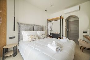 Nikon Boutique Hotel