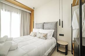 Nikon Boutique Hotel