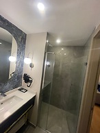 Nevi Hotel & Suites İstanbul Taksim