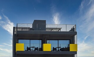 3 Pines Design Living