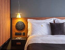 3 Pines Design Living