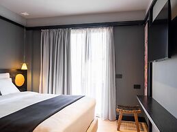 3 Pines Design Living