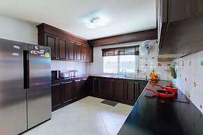 Captivating 3-bed Villa in Muang Pattaya