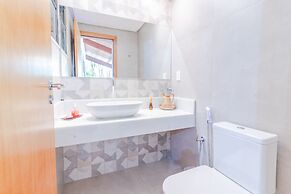 PF28 - Excelente Casa 4 Suítes