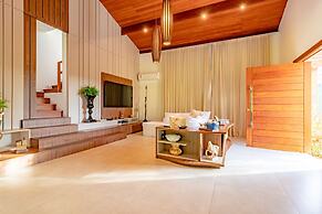 PF28 - Excelente Casa 4 Suítes