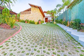 PF28 - Excelente Casa 4 Suítes