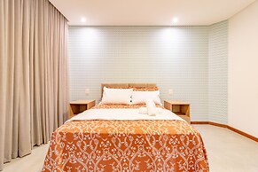 PF28 - Excelente Casa 4 Suítes