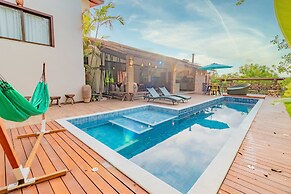 PF28 - Excelente Casa 4 Suítes