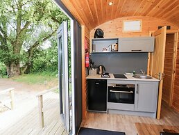 The Shepherds Hut at Bridge Lake Farm & Fishery