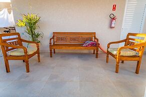 Mar Egeu Arte & Pouso