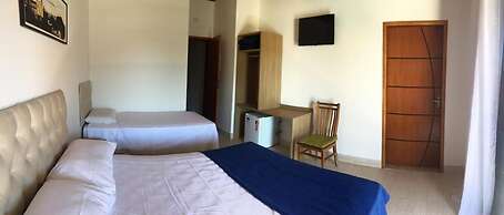 Mar Egeu Arte & Pouso