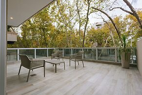 Le Montreal Apartments