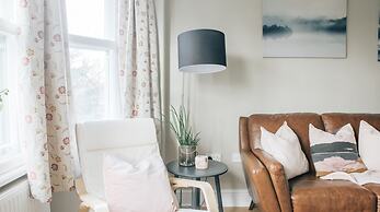 The Loft 2BR Duplex 82 Cathedral Cardiff Parking