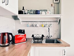 The Loft 2BR Duplex 82 Cathedral Cardiff Parking